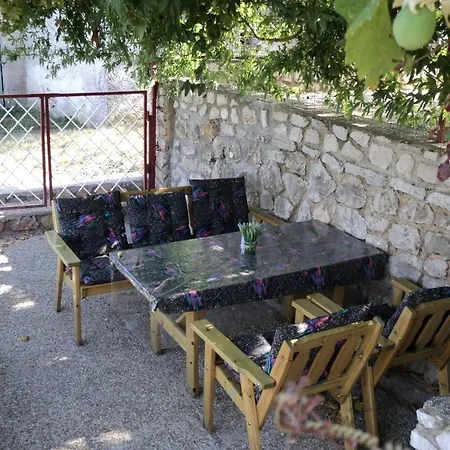Apartmani Mediteran Vrh  Exterior photo
