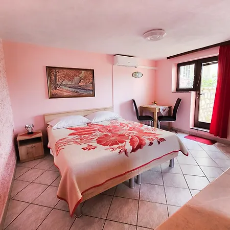 Apartmani Mediteran Vrh  Exterior photo